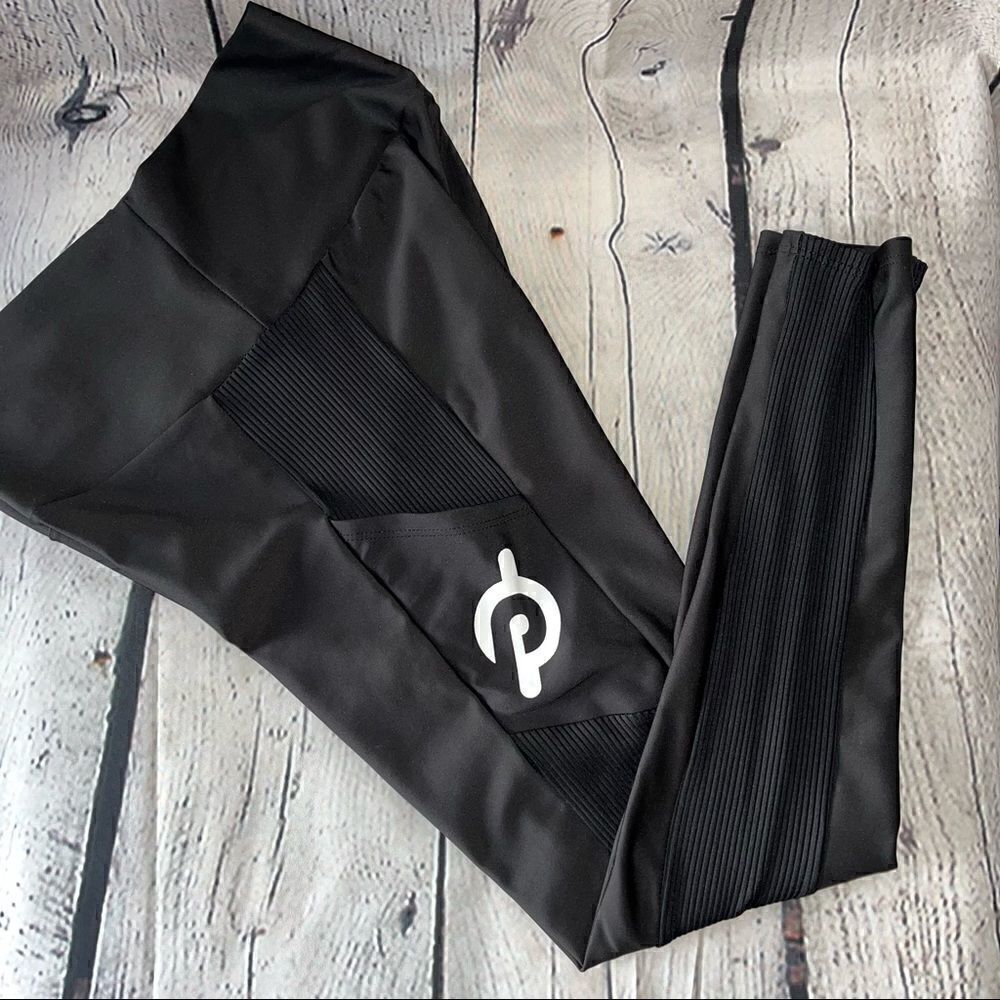 Peloton High Waisted Ribbed Pocket Leggings In Black